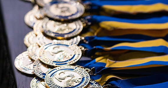Honors Program medallions